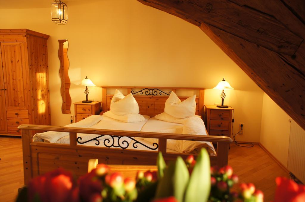 Hotel Zur Post Хершинг-ам-Аммерзе Экстерьер фото