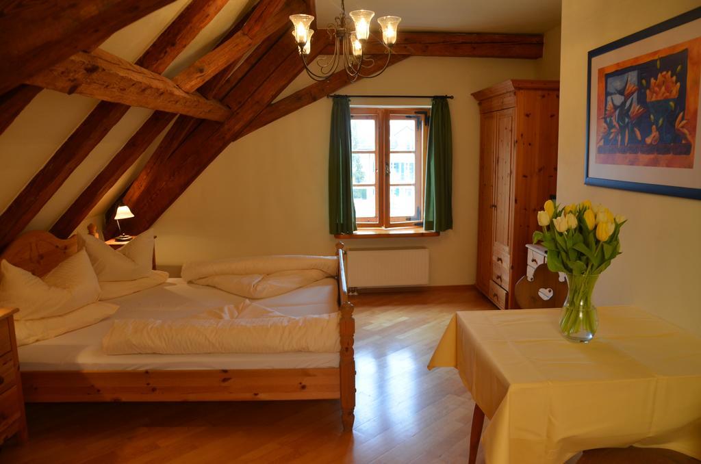 Hotel Zur Post Хершинг-ам-Аммерзе Экстерьер фото